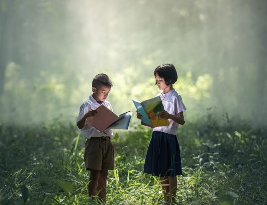 Apprendre le jardinage à son enfant grâce à un livre pour jardiner débutant